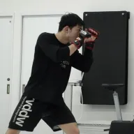 秋元 優志 の写真